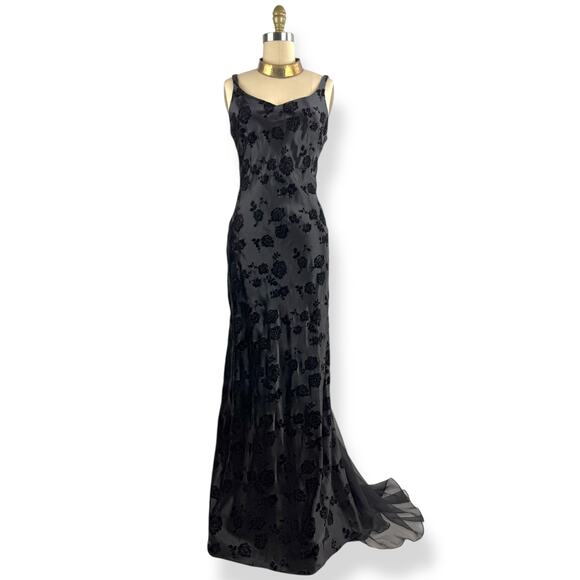 90's Morticia Addams black velvet rose deep v-back gown with train by NIKI LIVAS - Picture 3 of 16